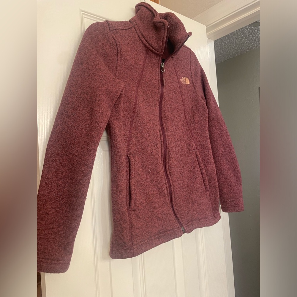 The North Face fleece lined full zip burgundy color size small jacket - Picture 3 of 6